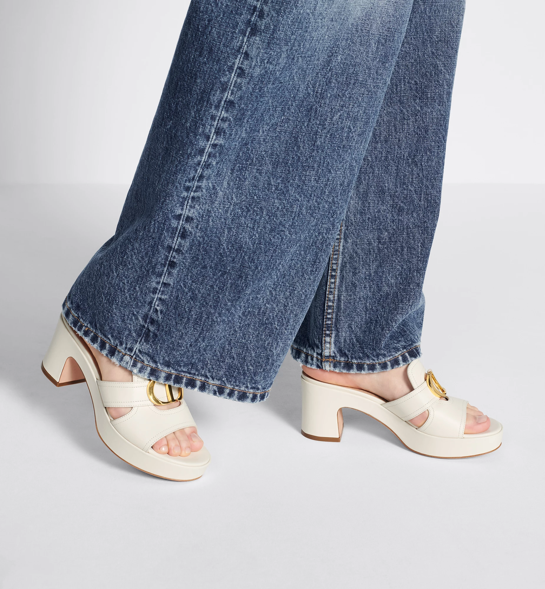 Dior 30 Montaigne Platform Slide - Image 7